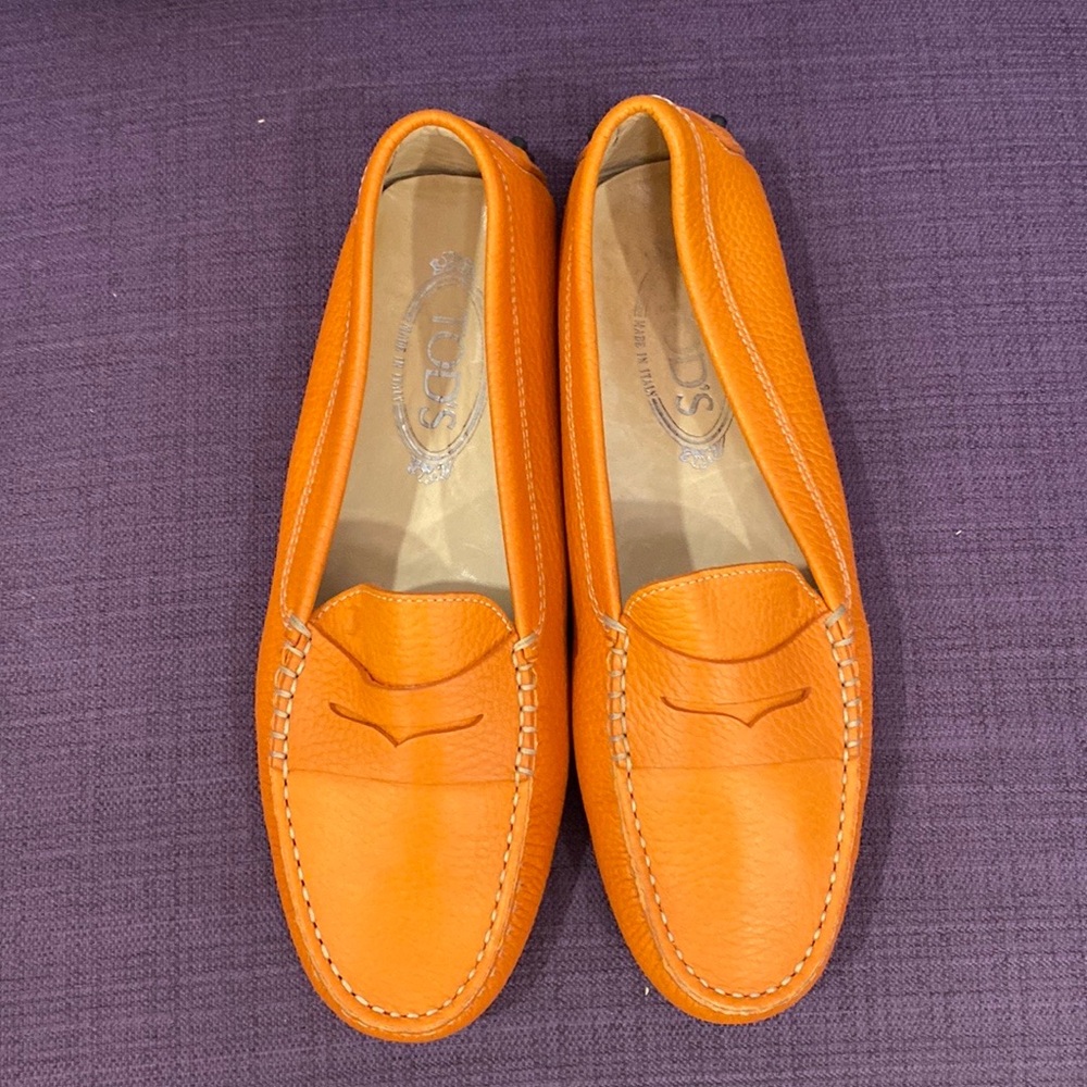 TODS Gommino driving shoe slip on loafers…light mark on side.  soles clean